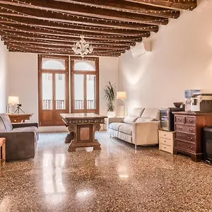 Palazzo Daponte Venedig