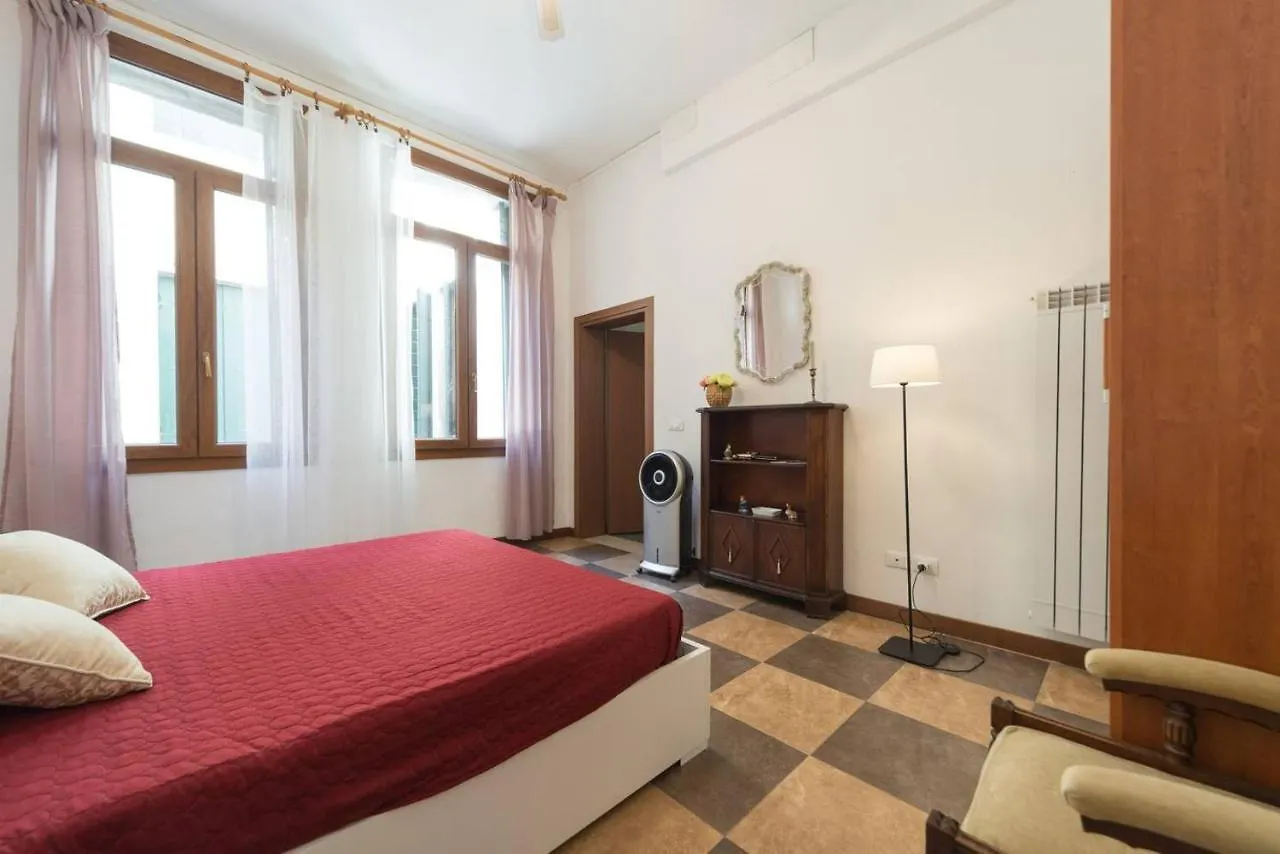 Ca' Baglioni Hotel Venice 2*,  Italy
